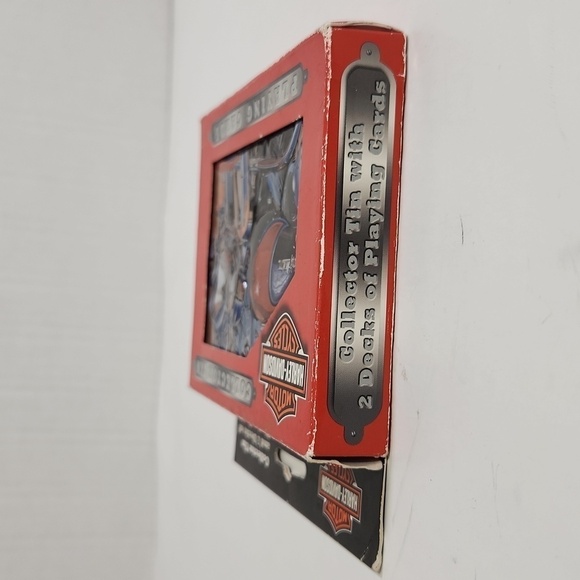 HARLEY DAVIDSON COLLECTOR TIN & 2 DECKS OF PLAYING CARDS MOTORCYCLES New In Box - Picture 4 of 9